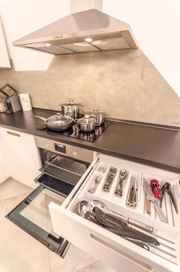 Cartoleria Suite: Spazioso, Moderno E Centrale Bologna Exterior photo