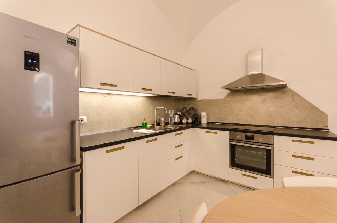 Cartoleria Suite: Spazioso, Moderno E Centrale Bologna Exterior photo